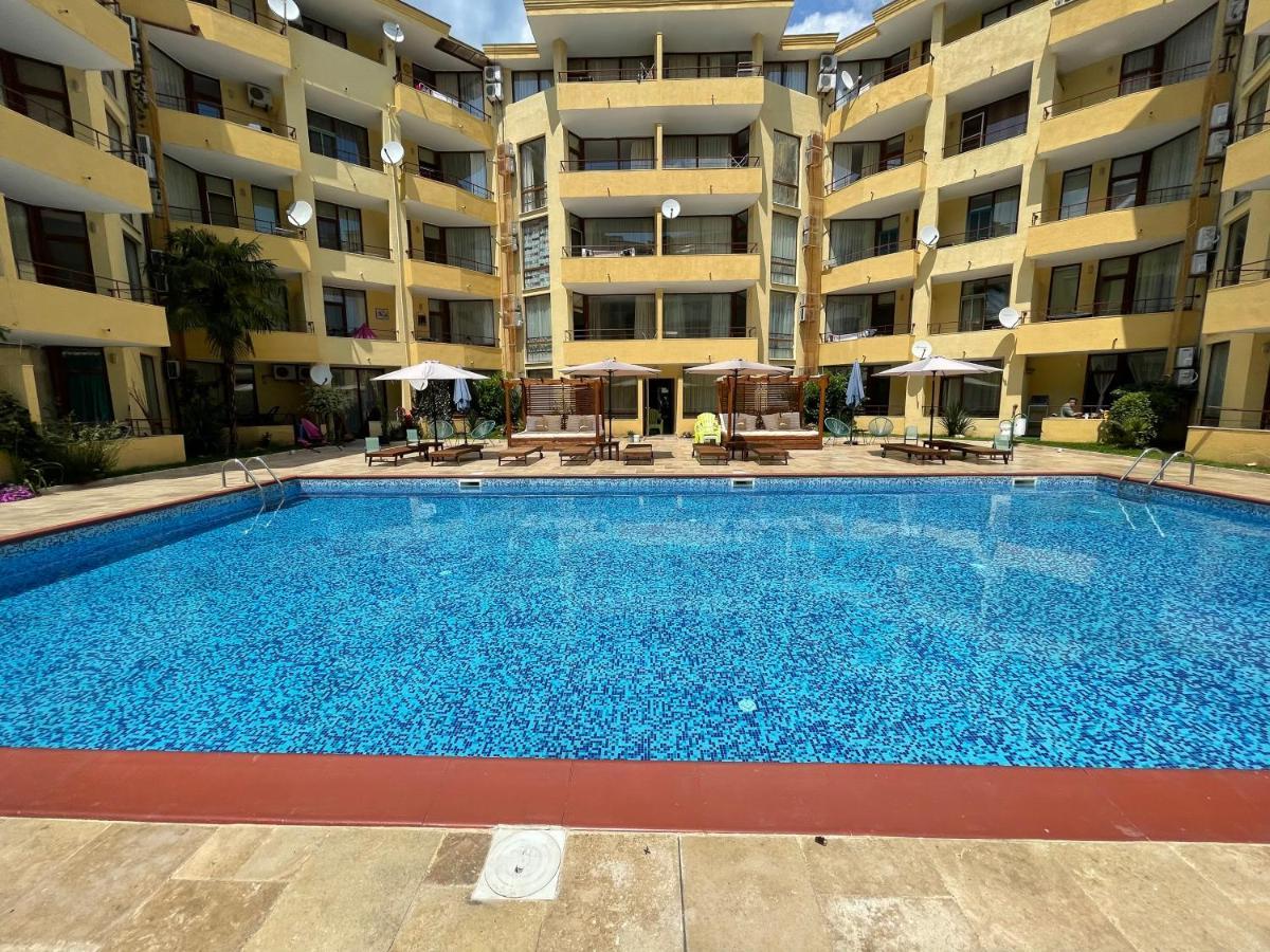 Complex Sands Daire