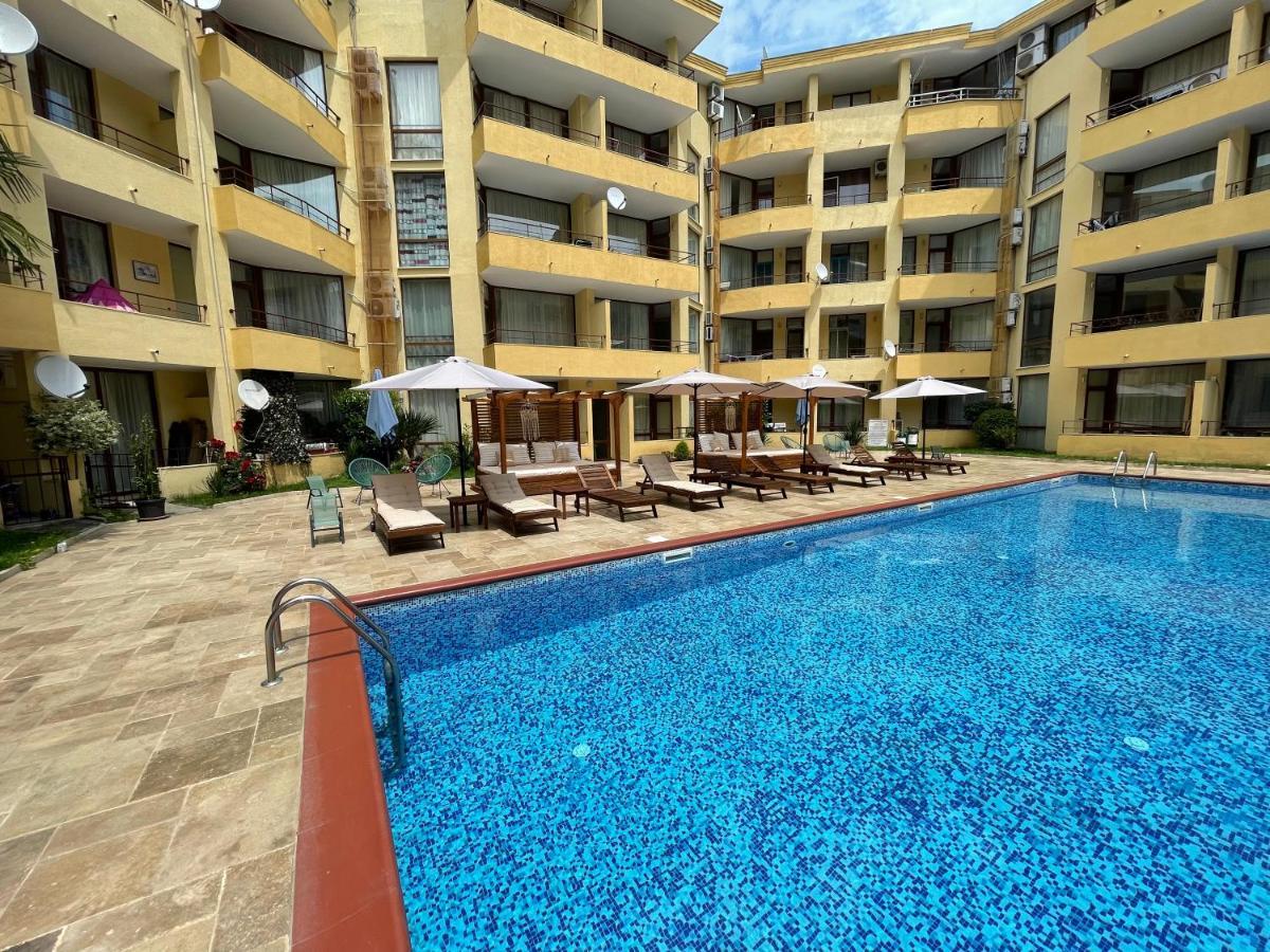 Complex Sands Daire