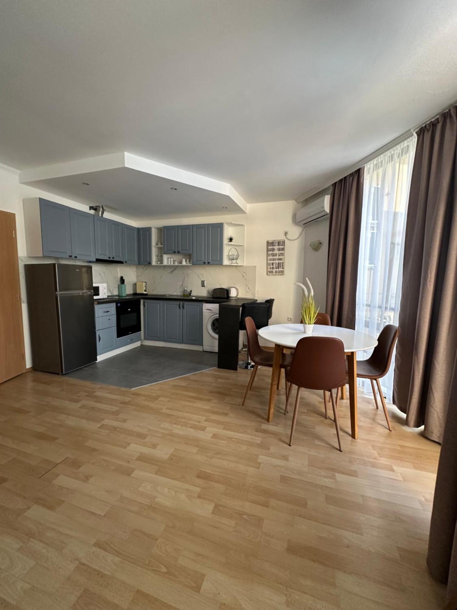 Complex Sands Daire *