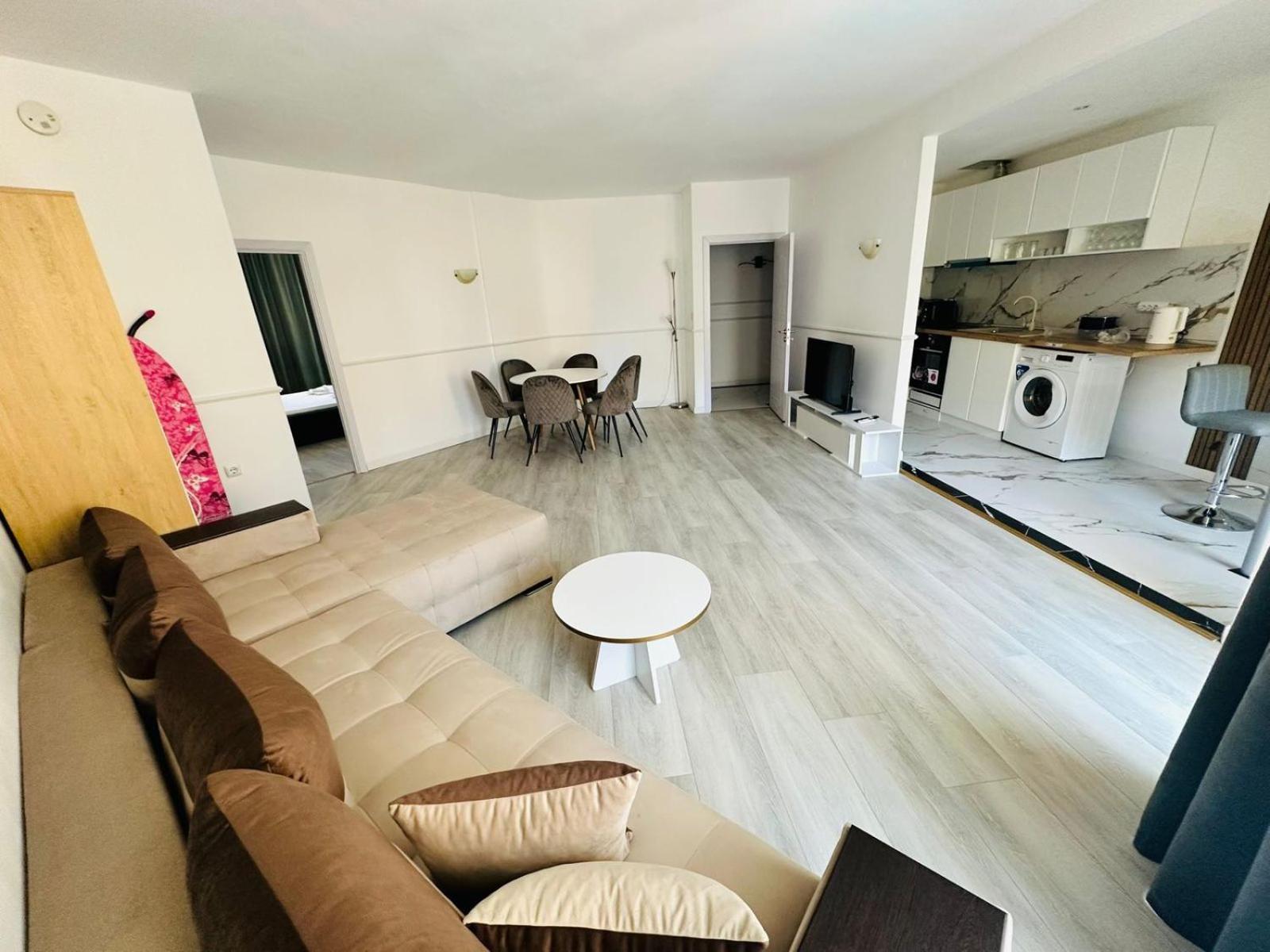 Complex Sands Daire