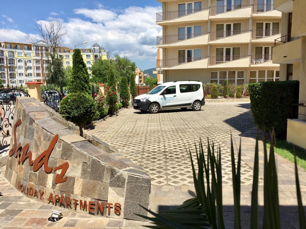 Complex Sands Daire