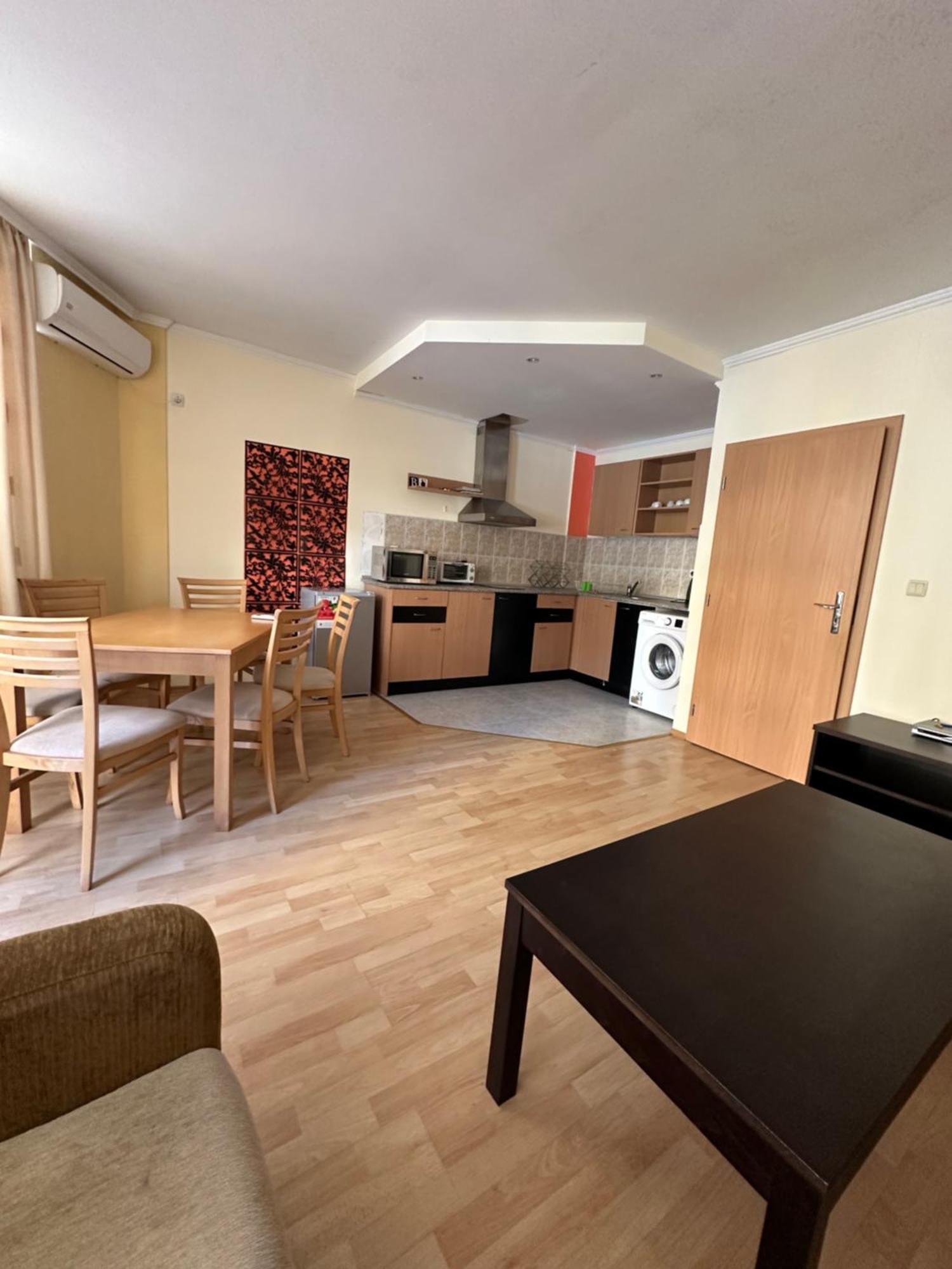 Complex Sands Apartment