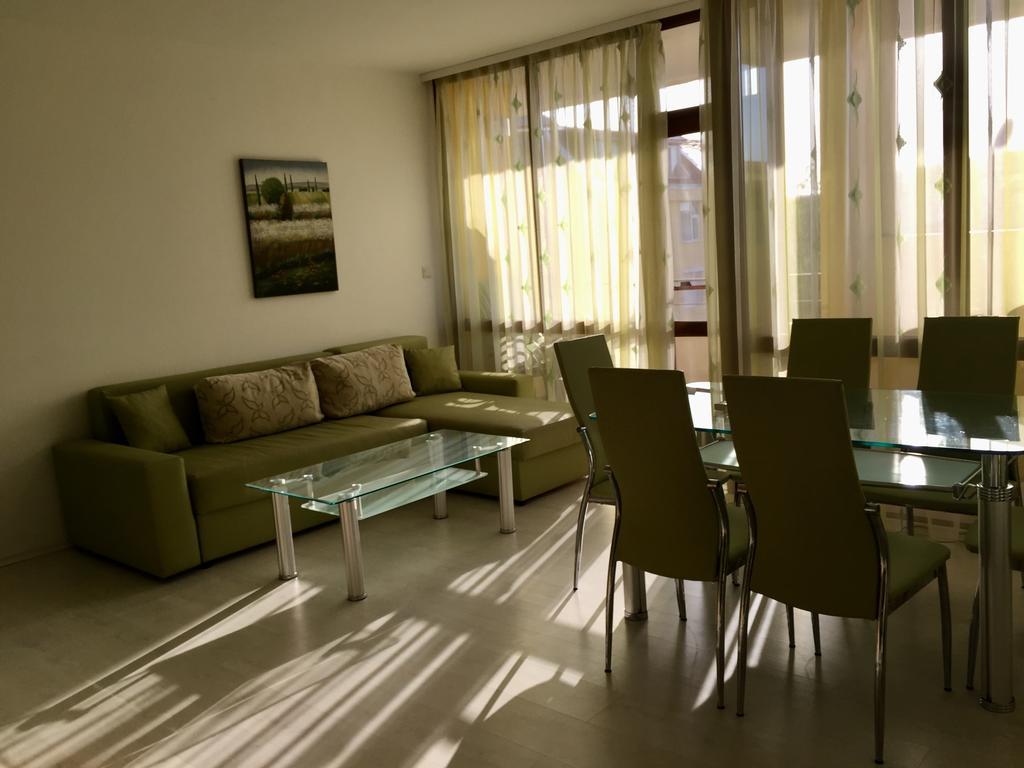 Apartment Complex Sands